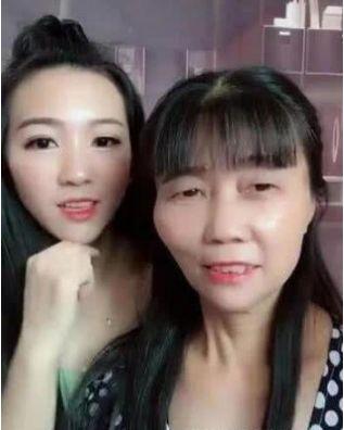 网红母女吃瓜视频,揭秘娱乐圈幕后故事  第3张