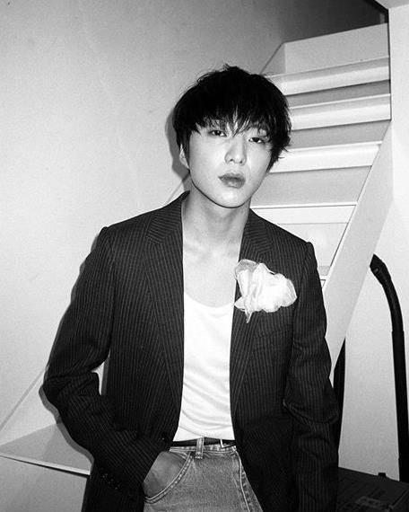 娱乐圈爆料iu,IU神秘恋情曝光，真相究竟如何？  第2张